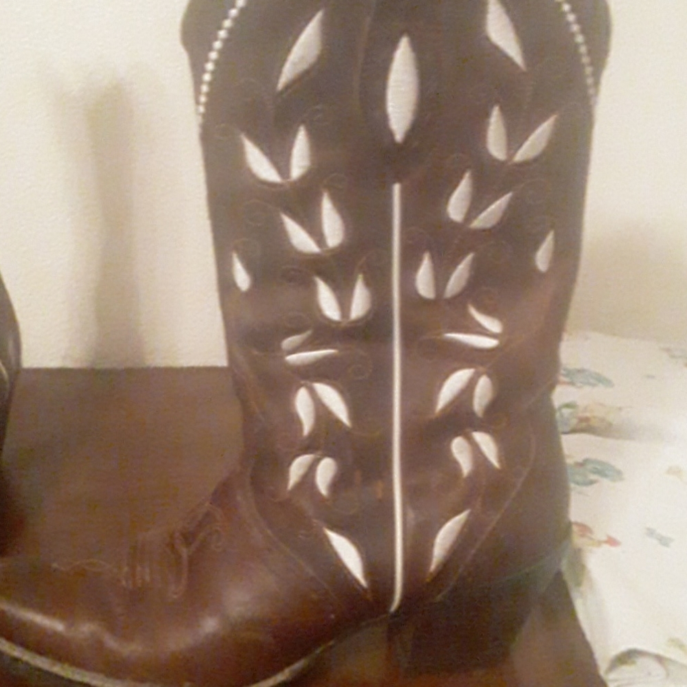 Cowboy boots - Picture 2 of 4